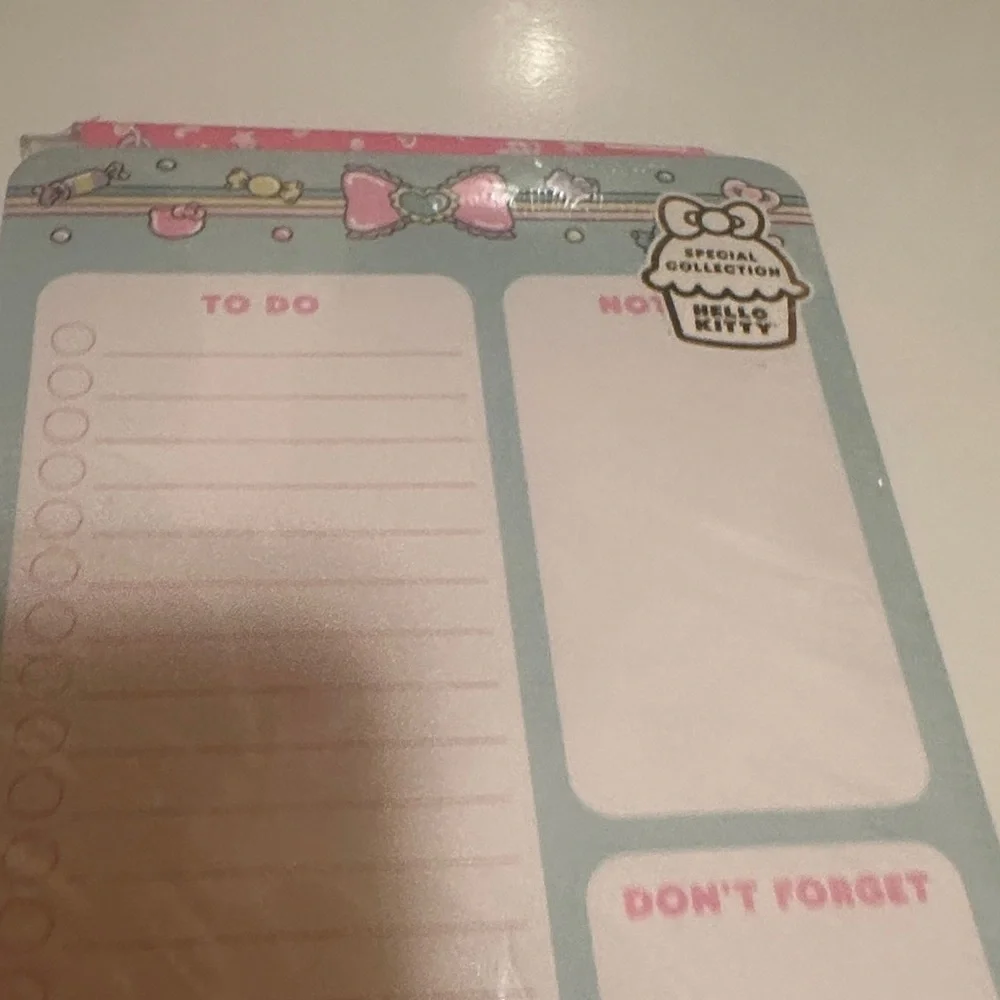 Hello Kitty Blue and Pink Notepad Set - Picture 3 of 6